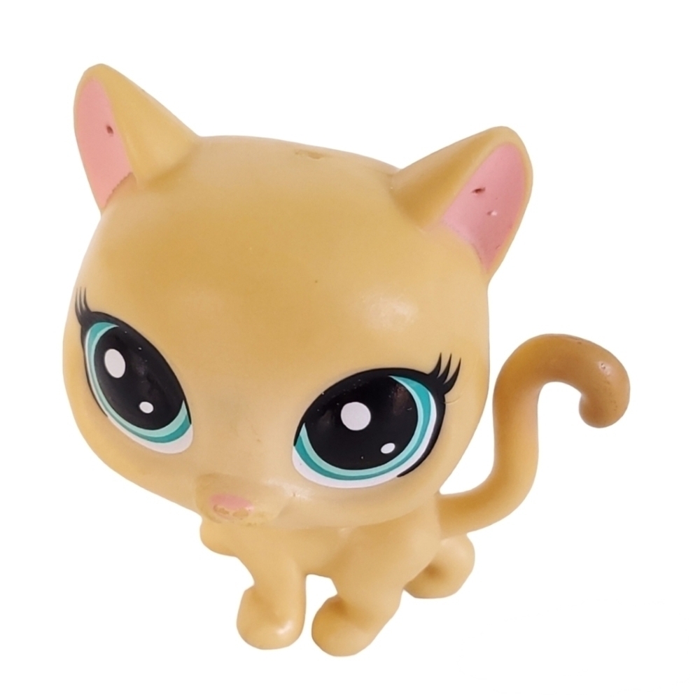 Littlest Pet Shop #2-77 Dina Kitty Cat